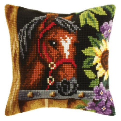 Cushion kit for embroidery SA9525