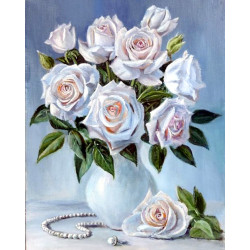 Baltų rožių puokštė 40*50 cm WD2617