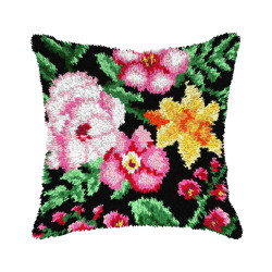 Latch-hook cushion kit Flowers SA4229