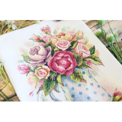 Siuvinėjimo kryželiu rinkinys „Puokštė gražių rožių“ SA-052