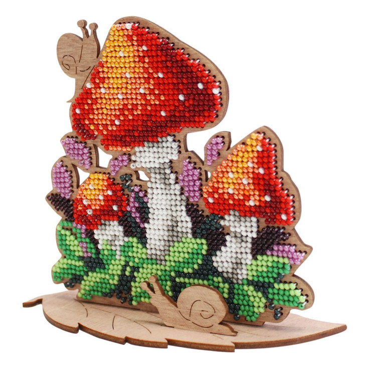 MP Studia beaded embroidery on wooden base