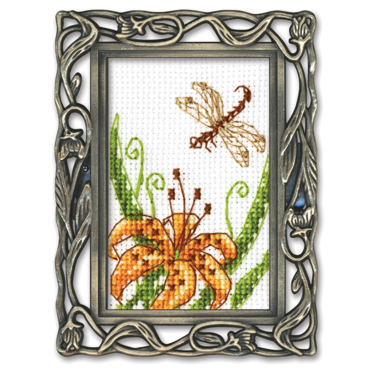 Miniature embroidery & cross stitch kit with frame FA015