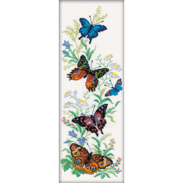 Набор для вышивания крестом "Летящие бабочки" М147