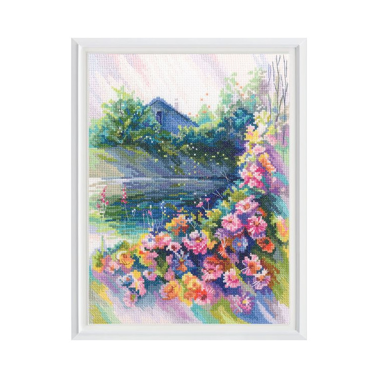 Cross-stitch kit "In the rays of the summer sun" M869
