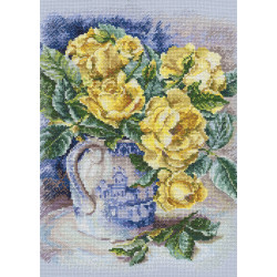 Cross-stitch kit "Yellow roses" M599