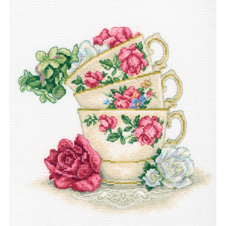 Siuvinėjimo kryželiu rinkinys "Arbatos puodelis su rožių lapeliais" M622