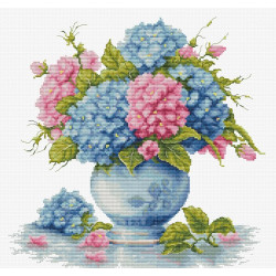 Cross Stitch Kit  "Vase with Hydrangea" 26x26cm SB7033