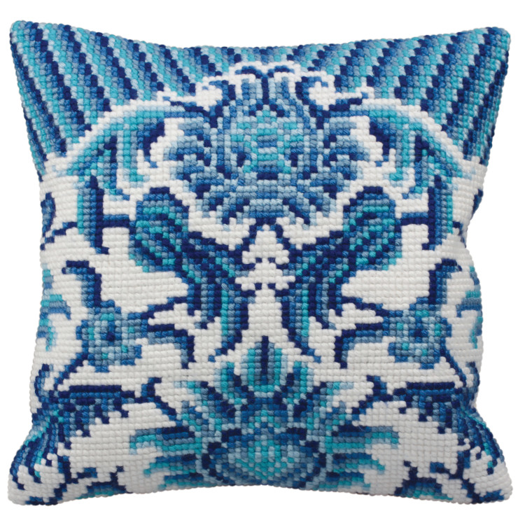 Cushion kit Right blue flowers 40 x 40 cm CDA5114