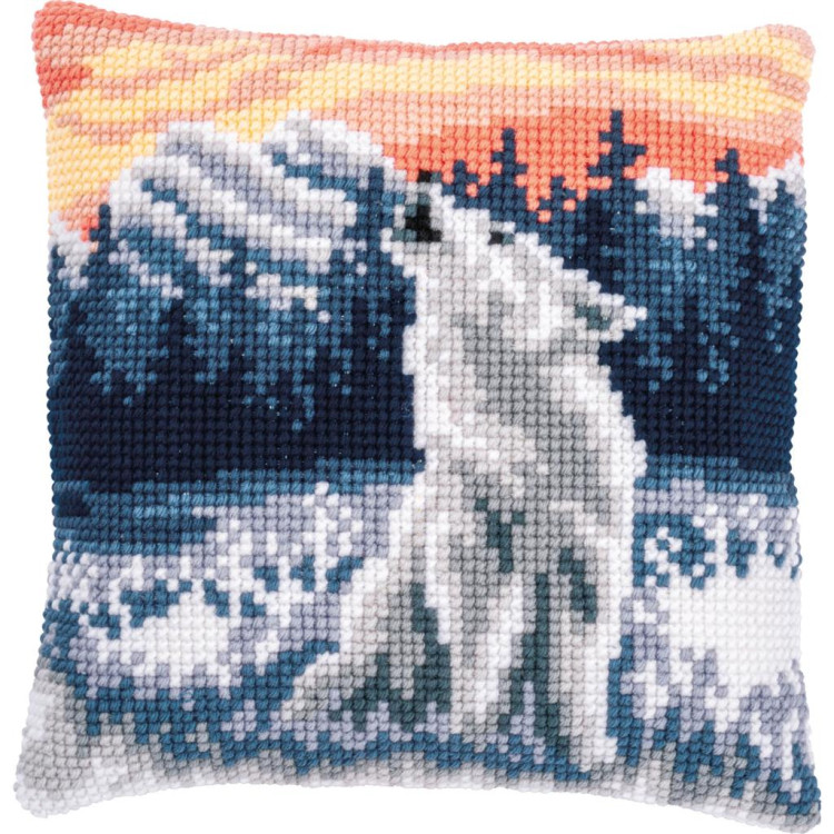 Cross stitch cushion kit Wolf in winter PN/0188518