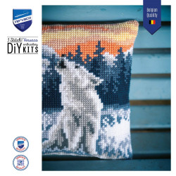 Cross stitch cushion kit Wolf in winter PN/0188518