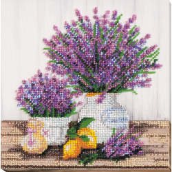 Mid-sized bead embroidery kit