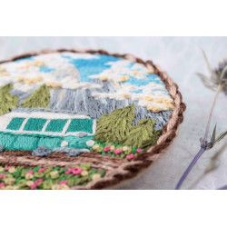 Kryželiu siuvinėjimo rinkinys PANNA "Sagė. Kelionė ratais" 5,5x5,5 cm PJK-2216