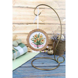 Вышивка крестом на деревянной основе "Миниатюра. Букет нарциссов" 8*8 см SO-139