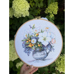Набор для вышивания крестиком "Цветочный этюд" 23 х 24 см SANTS-13