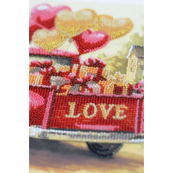 Vidutinio dydžio rinkinys siuvinėjimui karoliukais "Dovana Meilė" 20x20 cm AAMB-132