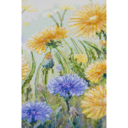 Kryželiu siuvinėjimo rinkinys "Šnabždančios žolės" 26x26 cm AAH-300