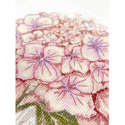 Kreuzstichpackungen "Eine zerbrechliche Blüte" 19x27 cm AAH-309