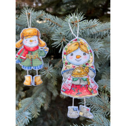 Набор для вышивания крестиком "Девочка-снеговик" 7х14,5 cm SANS-81