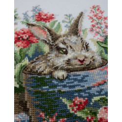 Набор для вышивания крестиком "Цветущий кролик" 20x20 см SRA1030