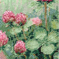 Cross-stitch kit "Sweet clover" 18 х 26 cm AAH-313