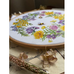 Cross stitch kit "Field wreath" 24,5х 24,5 cm SANP-77