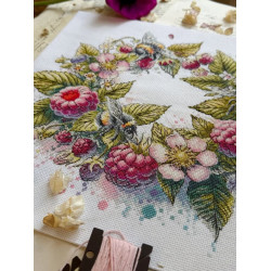 Cross stitch kit "Raspberries and bumblebees" 31,5 х 26,5 cm SANM-44