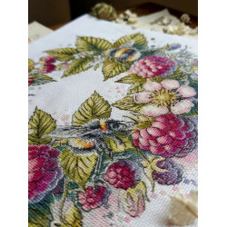 Cross stitch kit "Raspberries and bumblebees" 31,5 х 26,5 cm SANM-44