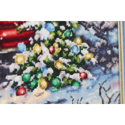 Cross stitch kit "New Year's trailer" 34 x 34 cm S/SO023
