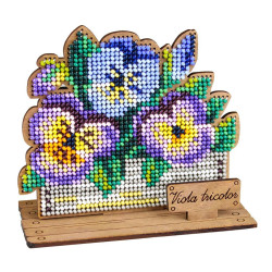 Cross-stich on wooden base"Pansies in a box" 10*11*6 cm SO-152