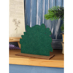 Вышивка крестом на деревянной основе "Анютины глазки в коробке" 10*11*6 см SO-152