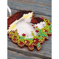 Cross-stich on wooden base "Christmas tree decoration. Porcini mushroom" 8*7 cm SO-149