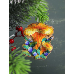 Cross-stich on wooden base "Christmas tree decoration. Chanterelle mush" 8*6 cm SO-148