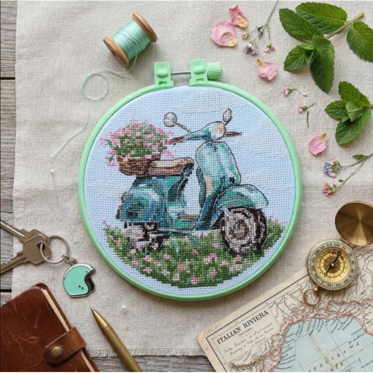 Siuvinėjimo kryžiuku rinkinys „Mopedų važiavimas“ 15 x 15 cm AAHM-098