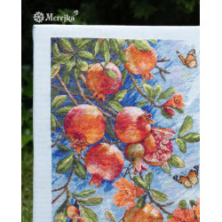Cross stitch kit "Ruby Fruits" 25x36 cm SK305