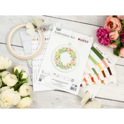 Cross Stitch Kit with Hoop Included "The Elegance of Roses" 11 x 11 cm SBC111