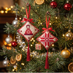 Cross-stitch kits three-dimensional decoration "Festive little angel" AAHT-007