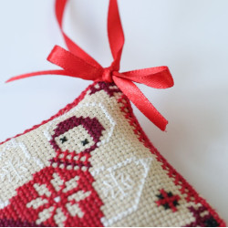 Cross-stitch kits three-dimensional decoration "Festive little angel" AAHT-007