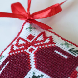 Cross-stitch kits three-dimensional decoration "Holiday bells" AAHT-004