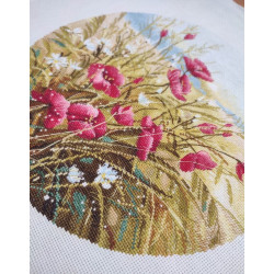 Cross stitch kit "Crimson Whisper" 25×25 cm S1747