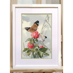 Cross stitch kit "Dance on the Flowers" 15×25 cm S1741