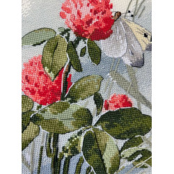 Cross stitch kit "Dance on the Flowers" 15×25 cm S1741