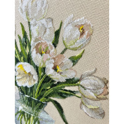 Cross stitch kit "Breathing in the scent of spring" 21×21 cm S1739