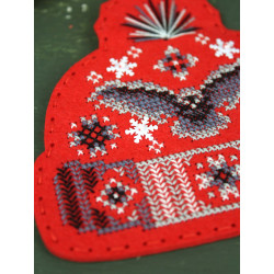 Cross stitch kit "Hat with an owl" 11 x 11 cm ST-1098