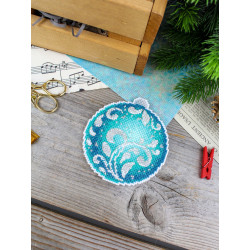 Cross stitch kit "Emerald Radiance" Christmas Ornament" 10 x 9 cm SR-1320