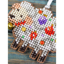 Cross-stich on wooden base "A Dressed-Up Little Sheep" 6*7 cm SO-180