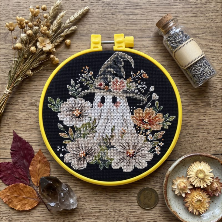 Cross-stitch kits - Garden of Little Wonders AAHM-101