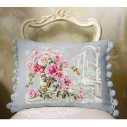 Cross stitch kit  Roses for the Duchess 40 x 30 cm 110-011