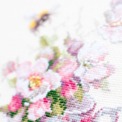 Cross stitch kit  Cup and Apple Blossom 21 x 21 cm 120-041