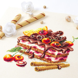 Cross stitch kit  Cherry Cake 17 x 17 cm 120-072