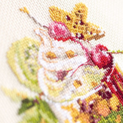 Cross stitch kit  Cherry Dessert 17 x 17 cm 120-081